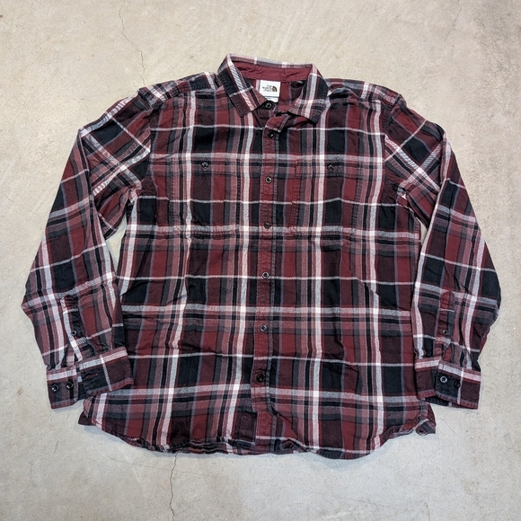 The North Face Men's L Plaid Flannel Button Up Red Black - Picture 1 of 5